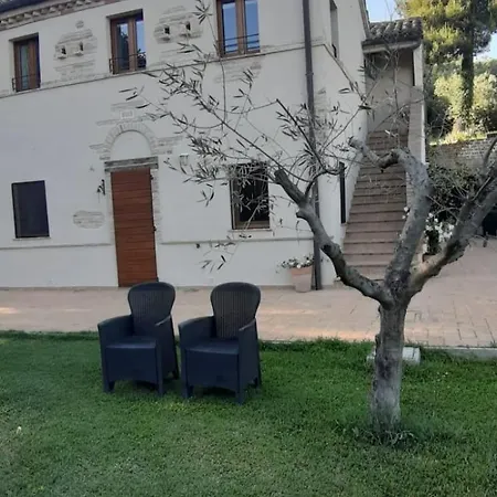 Kır Evi Agriturismo Il Gelso Antico Recanati
